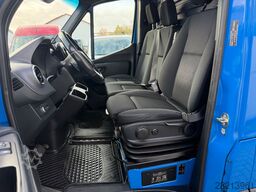 MERCEDES-BENZ Sprinter 319 CDI V6 Automatik Klima LED AHK