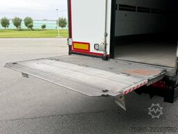 SCHMITZ CARGOBULL SCB*S3B THERMO KING SLXe 300 DHOLLANDIA TAIL LIF