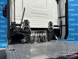 Scania S 560 A6x2/4NB RETARDER FULL AIR PTO SLIDE DISH