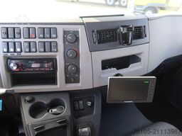 Volvo FL 250 FL 250 Bakwagen + Klep 2.000 kg Euro 6