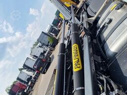 Mercedes-Benz Arocs 2645 6x2*4 with Hydrodrive - Palfinger T1...