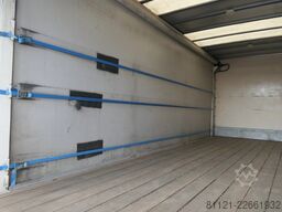 MAN TGM 12.250 | Roller sail | Dhollandia 1500kg | ...