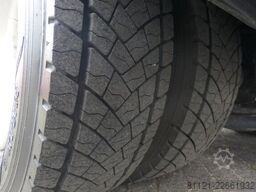 MAN TGM 12.250 | Roller sail | Dhollandia 1500kg | ...