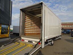 Renault D 12.220 + SPECIAL LIFT + EURO 6