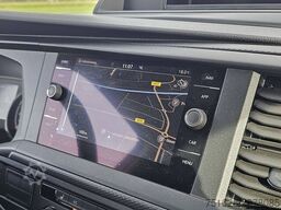 VW TRANSPORTER 2.0 TDI L2H1 LED Navi Autom.
