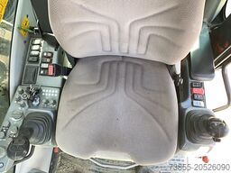 Hitachi ZX170W-6 with 3 buckets