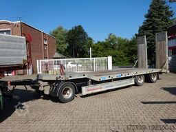 MÖSLEIN Tieflader Anhänger mit 3 Achsen und Rampen