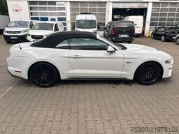 FORD Mustang GT Convertible