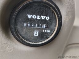 Volvo ECR145EL with Rototilt and 2 buckets