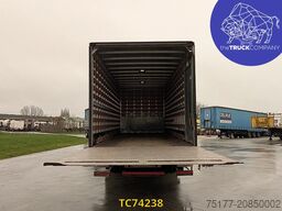 Mercedes-Benz Atego 1221