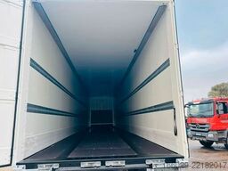 KRONE 2-Achs Koffer - letzte Achse als Liftachse