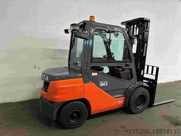 Toyota 52-8FDF30 - TRIPLEX - NEUWERTIG - 75 Stunden !!!