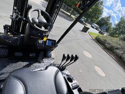 Hyundai 30D-9V  ***NEUGERÄT***