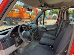 Mercedes-Benz 311 Sprinter Pritsche DOKA AHK