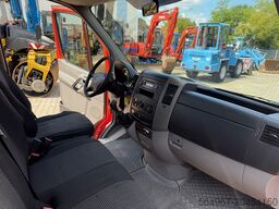 Mercedes-Benz 311 Sprinter Pritsche DOKA AHK