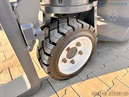 Combilift CB3000 / FREE LIFT / NEW TIRES /LIKE NEW