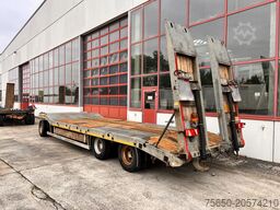 Möslein TF3 Schwebheim 3 Achs Tiefladeranhänger