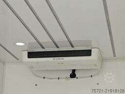FUSO CANTER 9C18 AMT FREEZE LIFT A/C