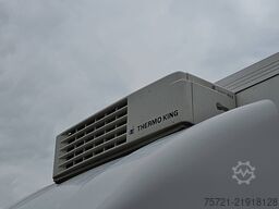 FUSO CANTER 9C18 AMT FREEZE LIFT A/C