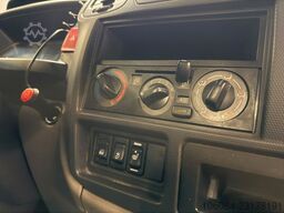 NISSAN NT400 3,0l Cabstar 3 Seiten Kipper AC AHK 3,5T