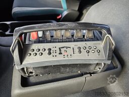 Volvo FM 420 8x2 / HIAB HOOKLIFT + 30 t/m CRANE - KRAN