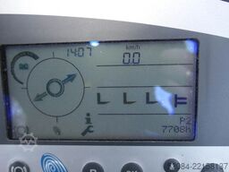 Still FM-X 17