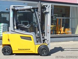 Jungheinrich EFG 320