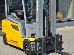 Jungheinrich EFG 320