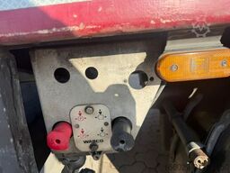 MEUSBURGER Plattform Auflieger mit Zwangslenkung teleskopie