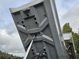 Steinbacher Werkzeugmaschinen GmbH Steinbacher Werkzeugmaschinen GmbH Steinbacher Werkzeugmaschinen GmbH