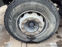 Renault Kerax 370 (BOITE MANUELLE / LAMES / GRAND PONT ...