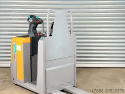 Jungheinrich ECE 220 - Service Neu - nur 2432 Std. - Garantie