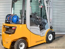 Jungheinrich TFG 425s - Service Neu - VW Motor - STVO