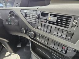 Volvo FH540 8X4 / 8X2 / HMF 28TM KRAN / CRANE / OPRIJ...