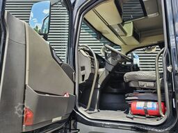 Volvo FH540 8X4 / HMF 28TM KRAN / CRANE / OPRIJ- MACH...