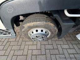 NISSAN NT500 56.15 Koffer mit LBW*Ahk*nur 34.800 km *