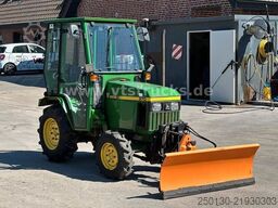 John Deere 670 Hofschlepper, Zapfwelle/Hydraulik 14 kW