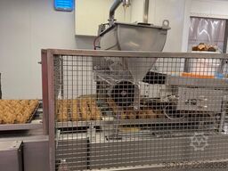 Comas / Baker Perkins / Unifiller /Turbo Depositing, Baking and Filling Line 1