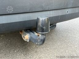VOLKSWAGEN CADDY MAXI REGALS. TEMP. 4MOTION DACHTRÄ. KLIMA
