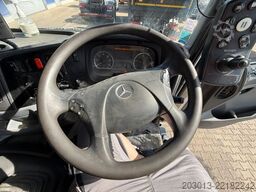 MERCEDES-BENZ AXOR 1829 Kehrmaschine BUCHER
