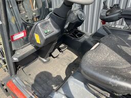 Linde E25-02