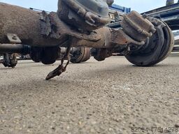 SAF TRAILER AXLE DRUM SINGLE TIRE.