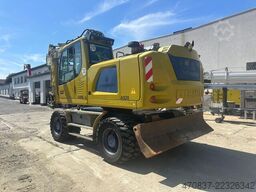 LIEBHERR A 920 / Oil Quick