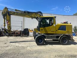 LIEBHERR A 920 / Oil Quick