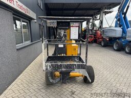 NIFTYLIFT HR12 NE Knikarmhoogwerker 4x2 Elektrisch 2012 12M werkhoogte