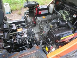 Doosan D25S-5 -Triplex-Freihub 4,75m + Seitenschieber