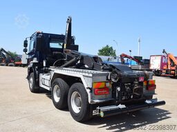 DAF CF 530 +hooklift and hydraulic bumper