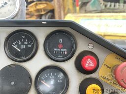 Hamm HD150TT PNEUMATIC 8 WHEEL COMPACTOR (accident unit - for parts only)