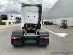 Mercedes-Benz Actros L 1945
