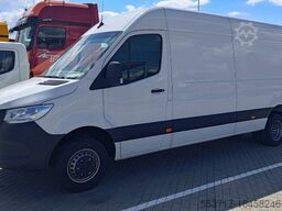 Mercedes-Benz Sprinter 519